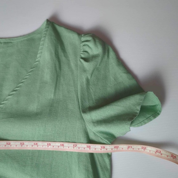 Linen Lux Mini Dress Green Shift Ruffle Hem V-Neck Summer Boho Beach Size M 12 - Picture 5 of 6